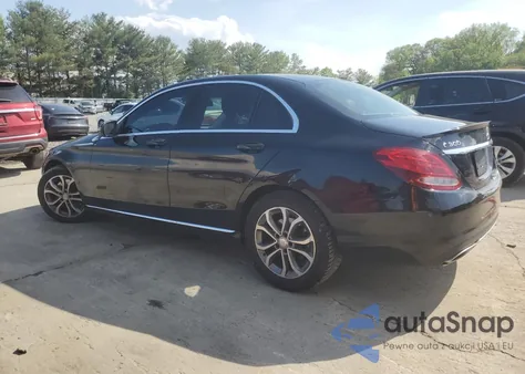 2016 Mercedes-Benz C 300 4Matic z USA, uszkodzony, nr VIN WDDWF4KB0GR135568